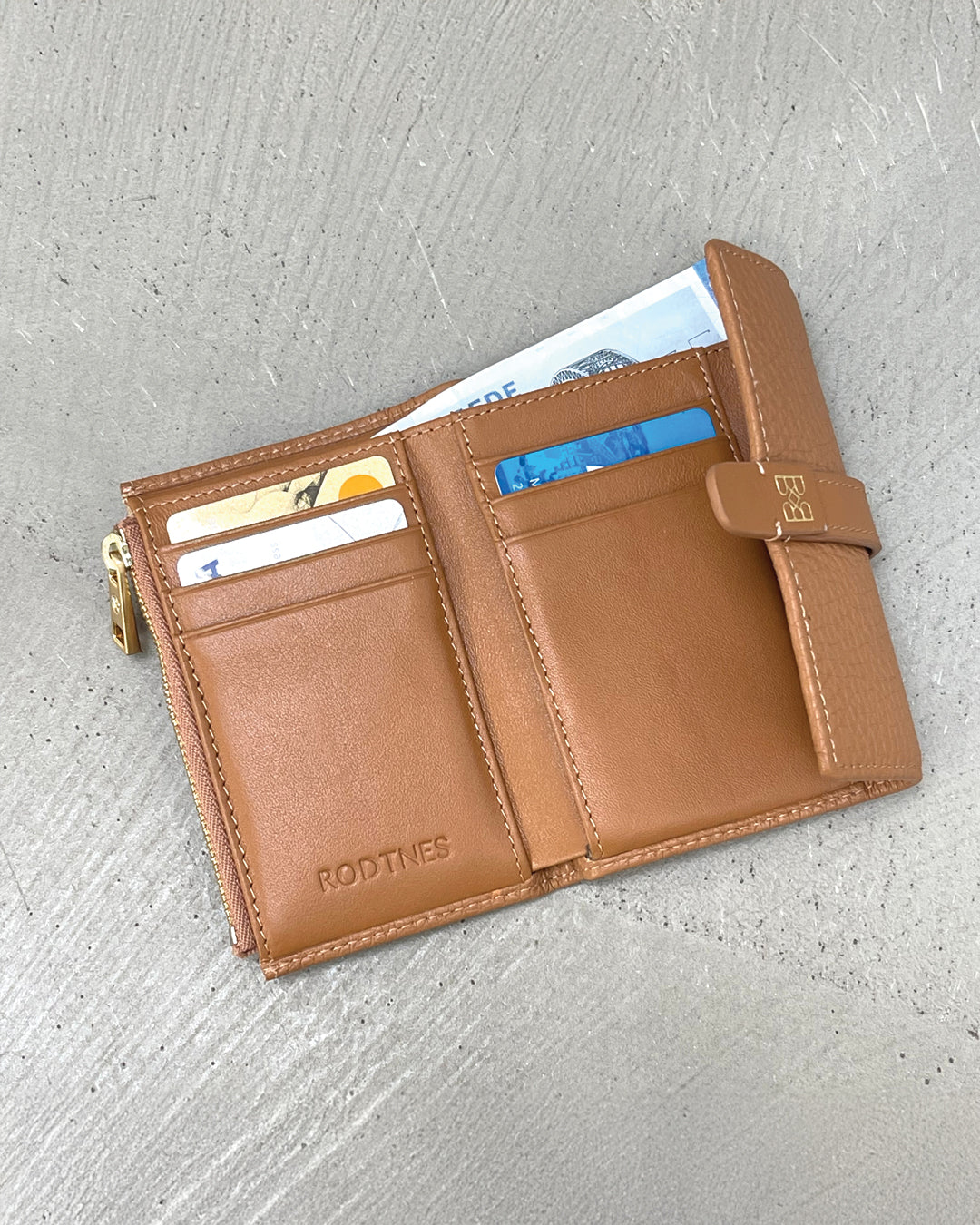 Milo Wallet Beech